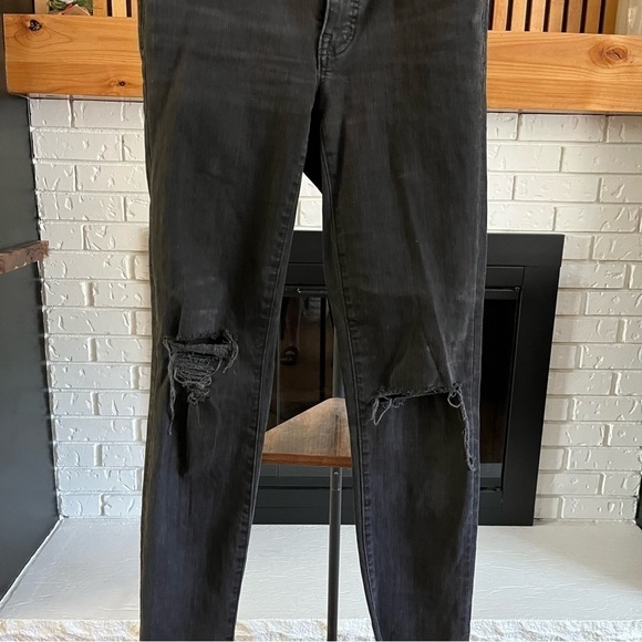Madewell 9" Mid-Rise Skinny Jeans in Black Sea - Picture 2 of 9